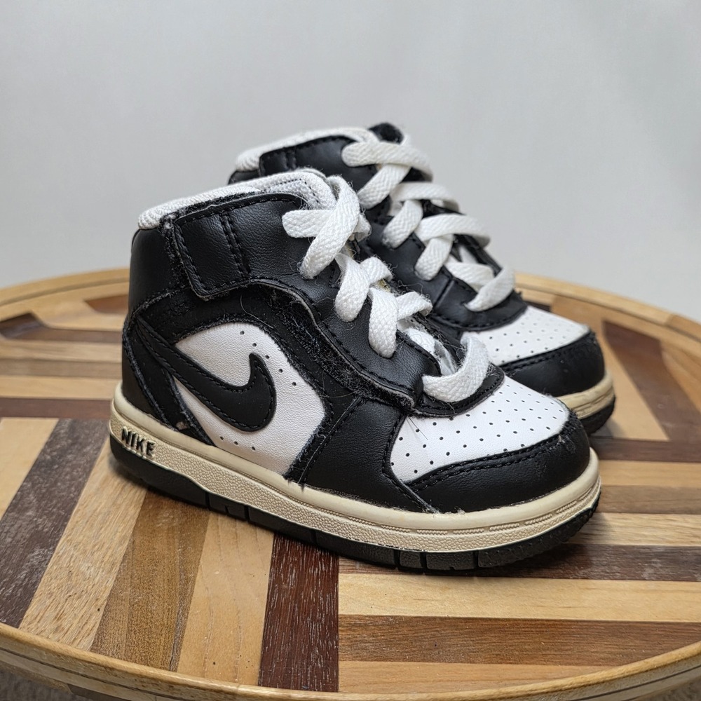 Nike Dunk Low "Panda" Toddler Toddler 4C Good Preowned Condition